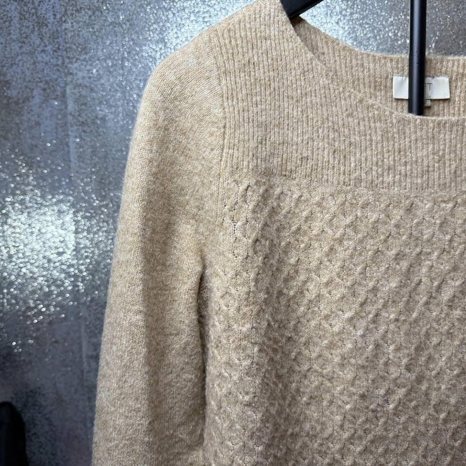 Suéter feminino LOFT malha texturizada creme médio manga longa clássico neutro - Imagem 4 de 4