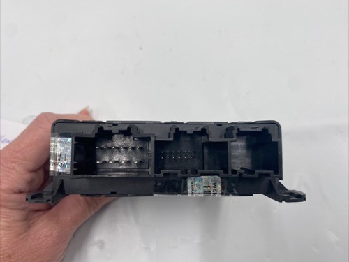 2011 Dodge Challenger Door Control Module OEM **MATCH PART #** 68051931AA - Picture 3 of 8