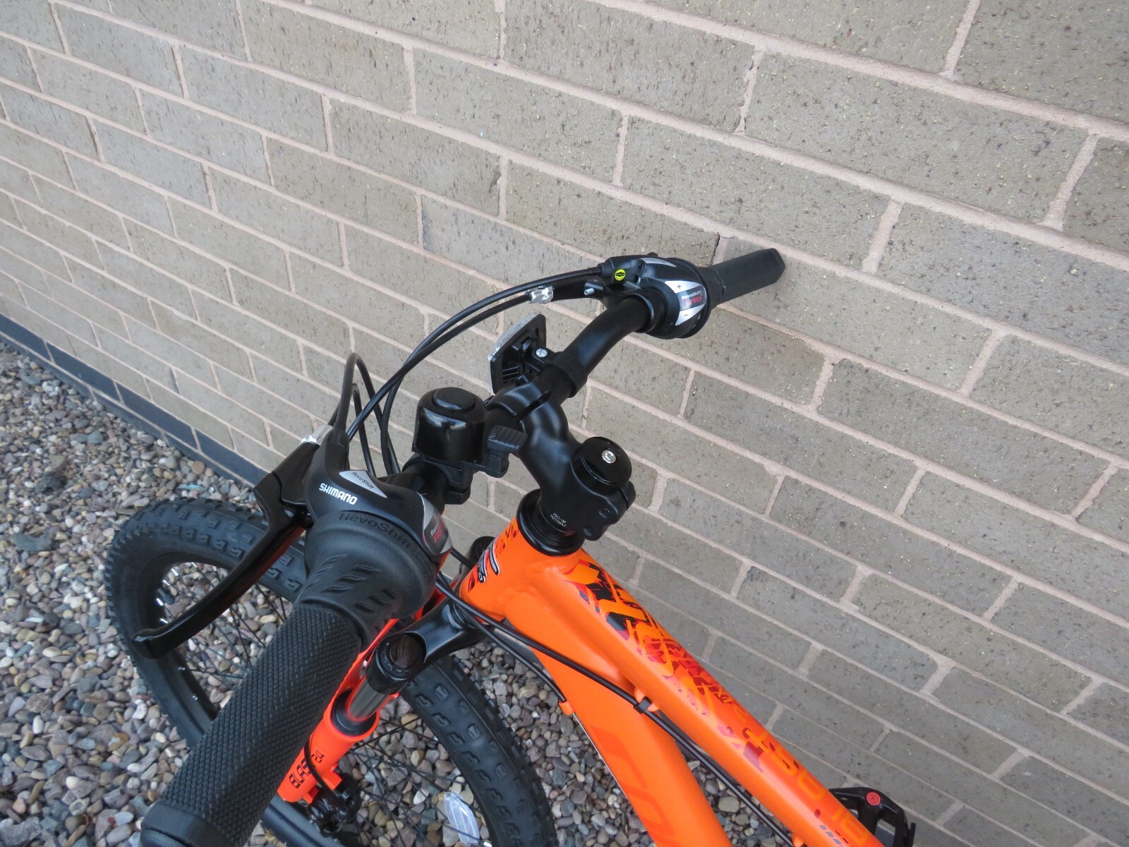 CARRERA BLAST MOUNTAIN BIKE 13 INCH ALUMINIUM FRAME 24 INCH WHEELS ref