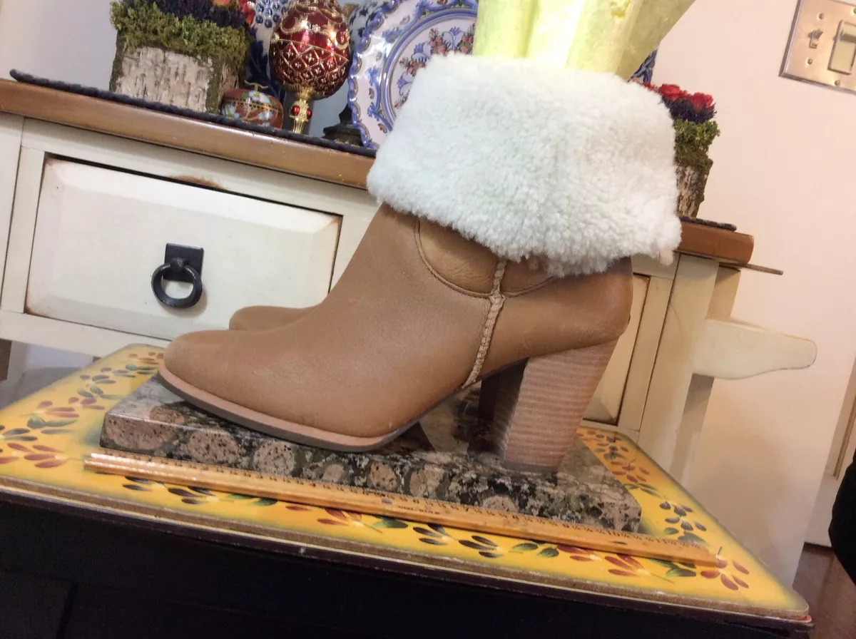 UGGS S/N1008764 3Heeled Boots Sherpa Lined sz US 8 Charlee