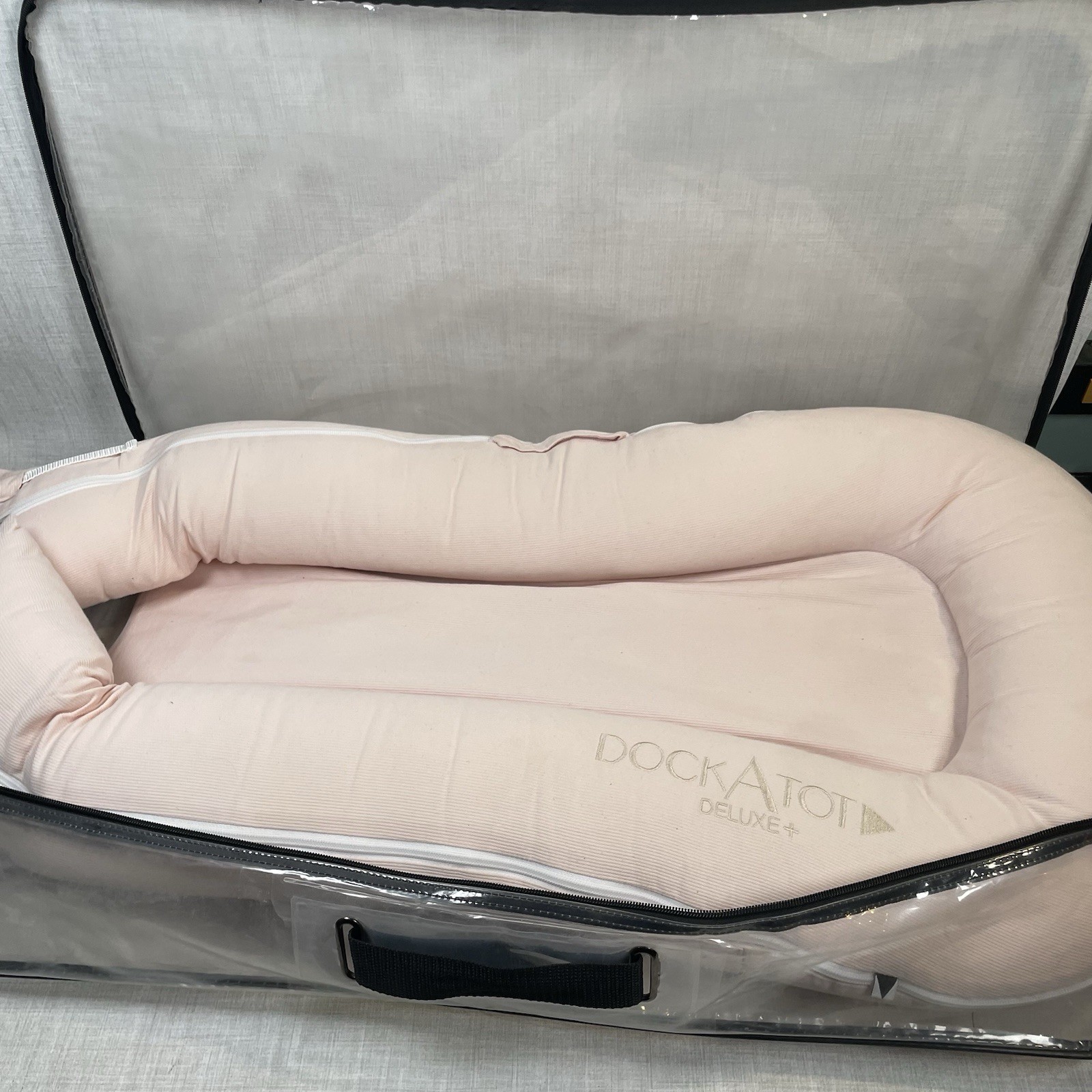 Dock A Tot Deluxe+ Dock Baby Lounger 0-8M Light Pink Cover