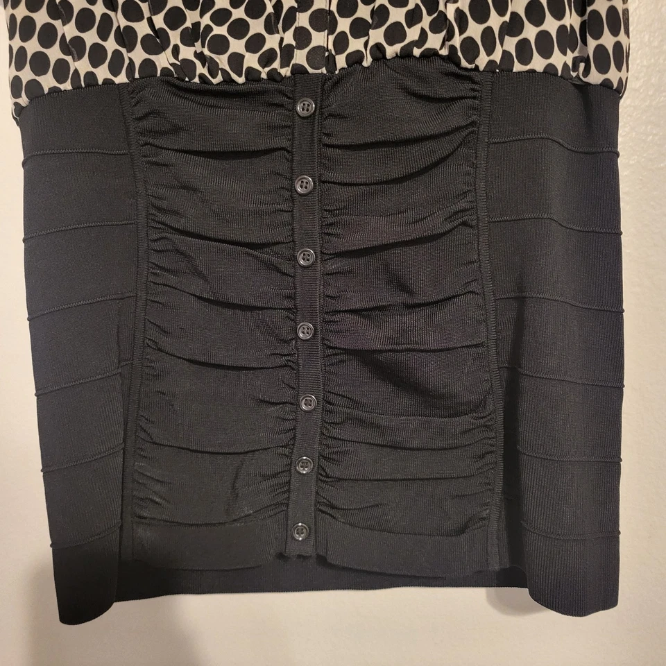 Top para mujer INC International Concepts seda negro lunares Y2k cintura elástica 10 Foto 4 de 4