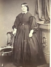 CDV Lady Dark Gown By Briggs & Son St John?s Wood Antique Fashion History Photo