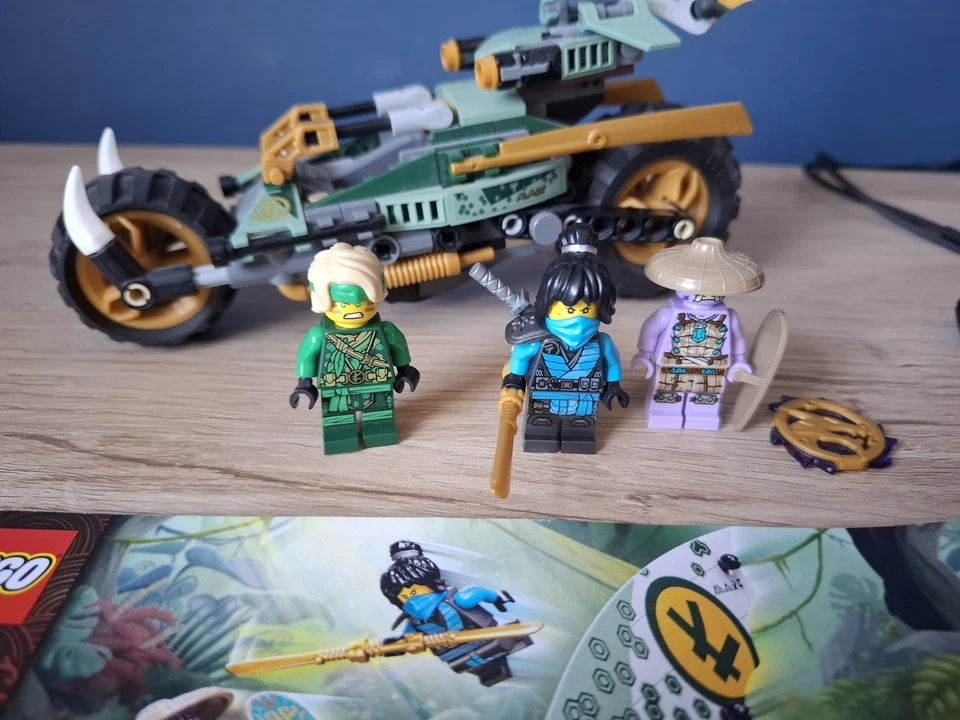 LEGO Ninjago 71745 Lloyd's Jungle Chopper Bike, photo 2 of 4
