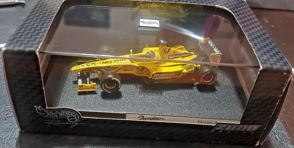 Modellino F1 1:43 Jordan EJ10 2000 – Heinz Harald Frentzen - Hotwheels - Immagine 2 di 3