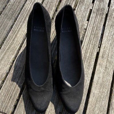 Stuart Weitzman Black Suede Pumps Women s Size 6.5 Block Heel Classic Chic EUC