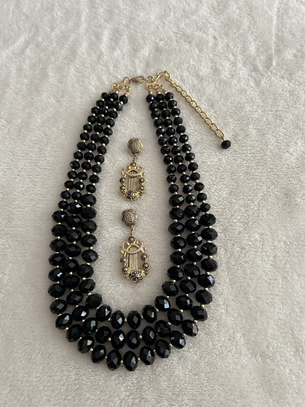 3 Strand Glass Beaded Necklace With Earrings 
