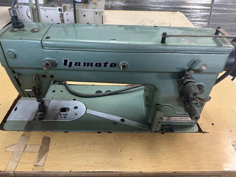 Máquina de coser industrial Yamato DS-100 Foto 3 de 4