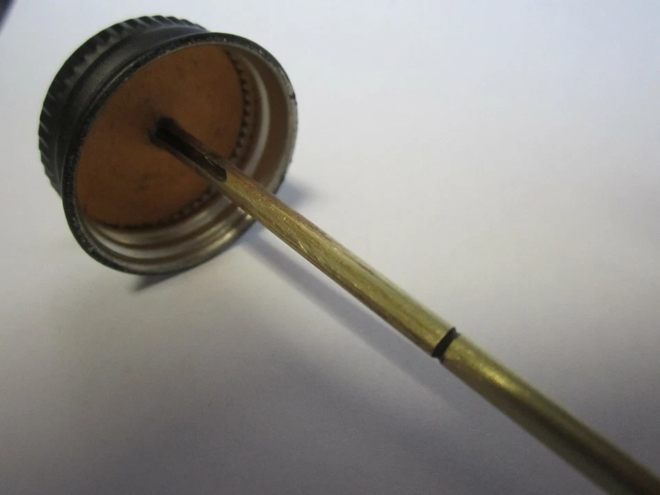 Tapa depósito freno Piper Cherokee "Style" con varilla de inmersión Foto 2 de 4