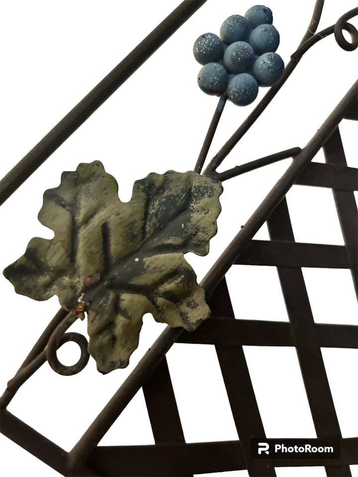 Estante de cargador de celosía de metal marrón de colección vid verde uvas 16,5 X 15,5 X 8,5 Foto 3 de 4