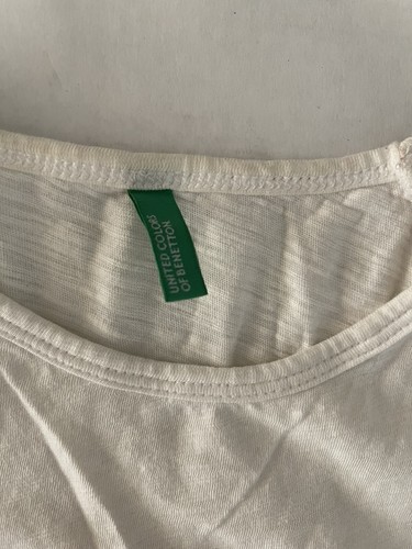 Benetton T-Shirt Girls XL 10-11 150cm White Wonder Graphic Embellished Appliqué - Picture 4 of 6