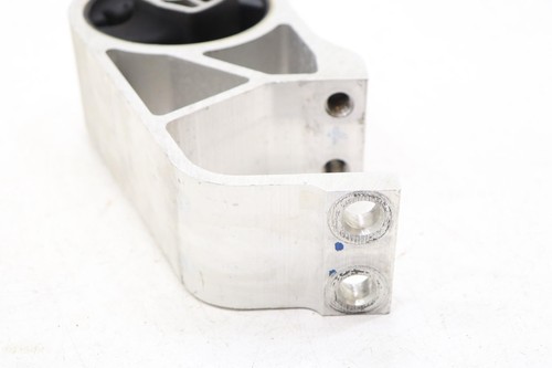 2020 - 2025 CADILLAC XT5 REAR TRANSMISSION MOUNT BRACKET OEM 85157577 - Picture 6 of 11