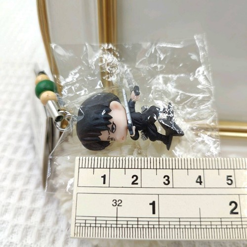 Attack On Titan Levi Ackerman Earphone Jack Figure Strap Anime Japan 2014 - Picture 13 of 13
