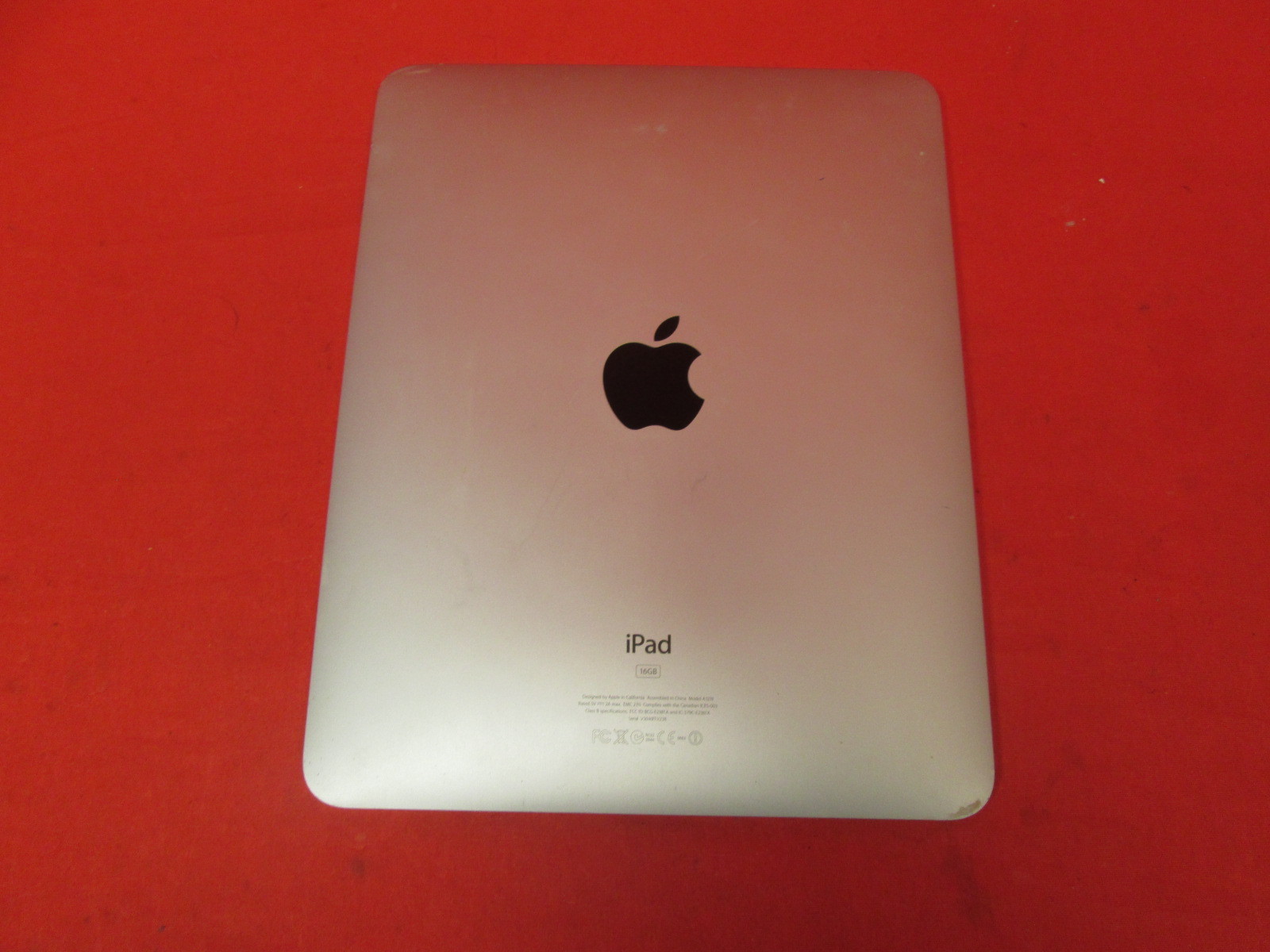 Apple iPad 1st Gen. 16GB, WiFi, 9.7in Black 885909449903 eBay