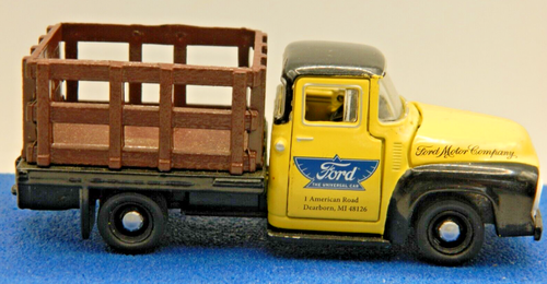 M2 Machines - 1956 FORd F-100 Dually Stakeside Pickup - Yellow & Black - 1/64 - - Picture 4 of 11
