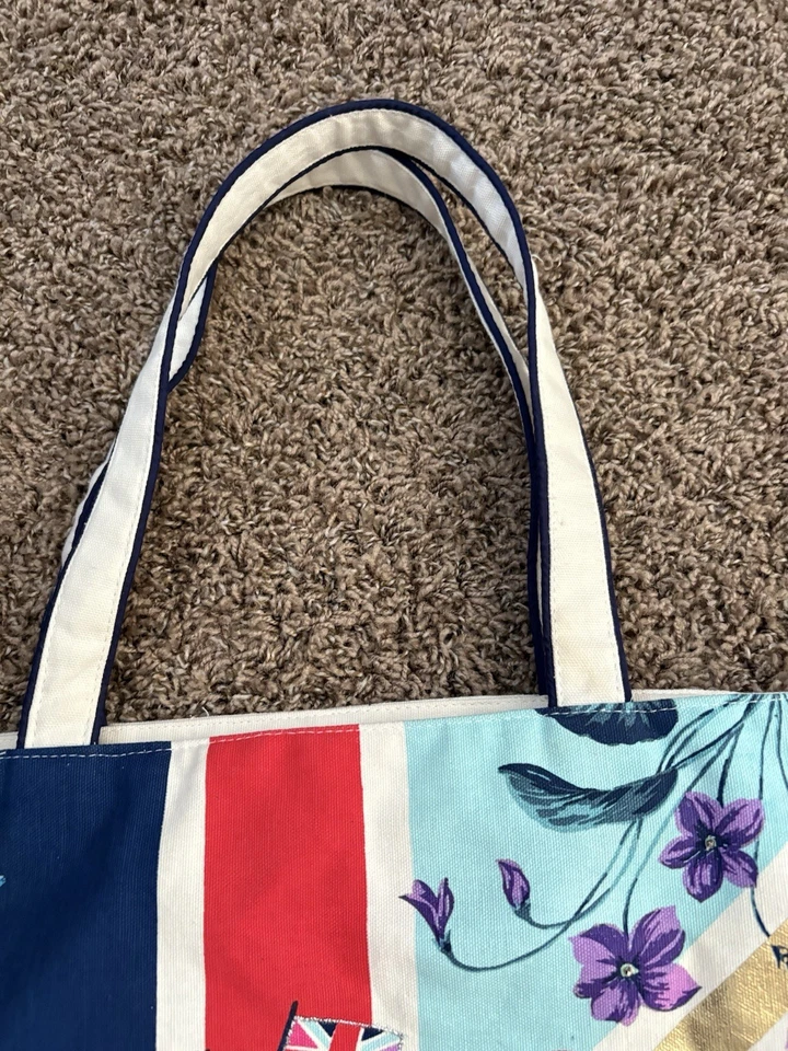 Accesorios Londres Bolso de Mano y Cremallera Bolso sin asas Maquillaje Conjunto Lote Autobús Foto 4 de 4