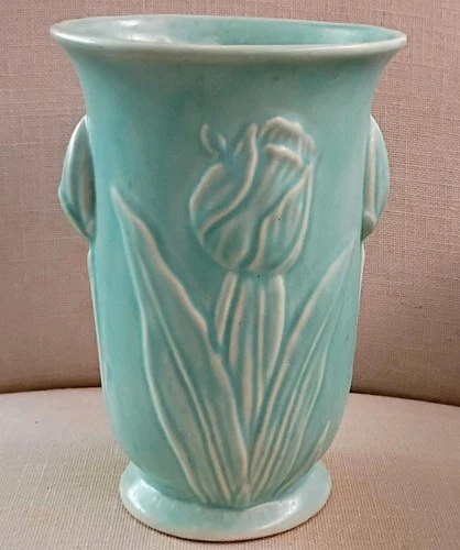 VINTAGE NELSON MCCOY POTTERY TULIP VASE #270