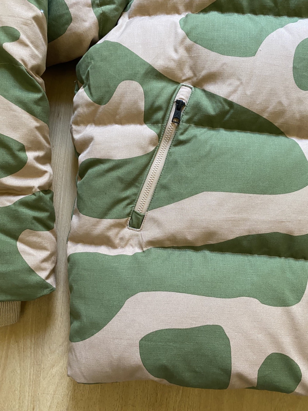 Nike Air Jordan Green Camo Heritage Down Puffer Jacket FB6988-200 Men's Size XL thumbnail 5