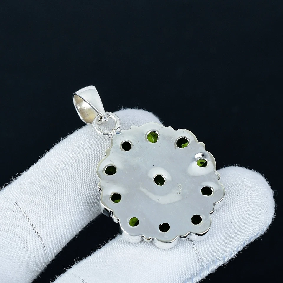 Peridot Gemstone Pendant 925 Sterling Silver Handmade Floral Pendant For Gifts - Image 4 of 4