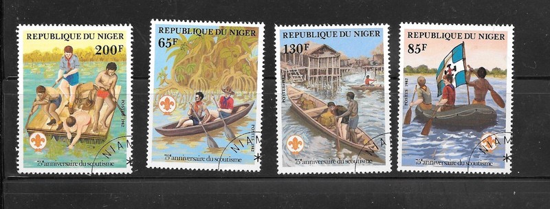 NIGER SC#586--9 1982 SCOUTING YEAR CTO USED OLD COMMEMORATIVE STAMP SET