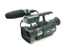 JVC GY-HM100E 3CCD Pro HD SD Camcorder. St No u13345