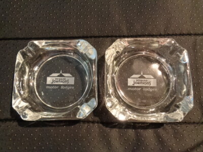 Vintage 1960s Pair of Howard Johnsons Etched Logo Clear Glass Ashtrays 