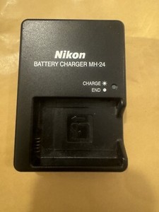Nikon MH-24 Battery Charger  for Nikon D3200 D3400 D5300 D5500 D5600 EN-EL14a