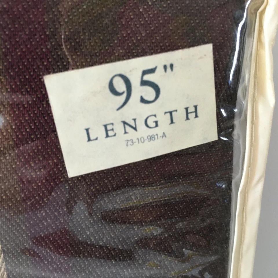 "Panel de ojal Linden Street 100 % algodón granate a rayas de bayas 42"" x 95"" nuevo en paquete" Foto 3 de 4