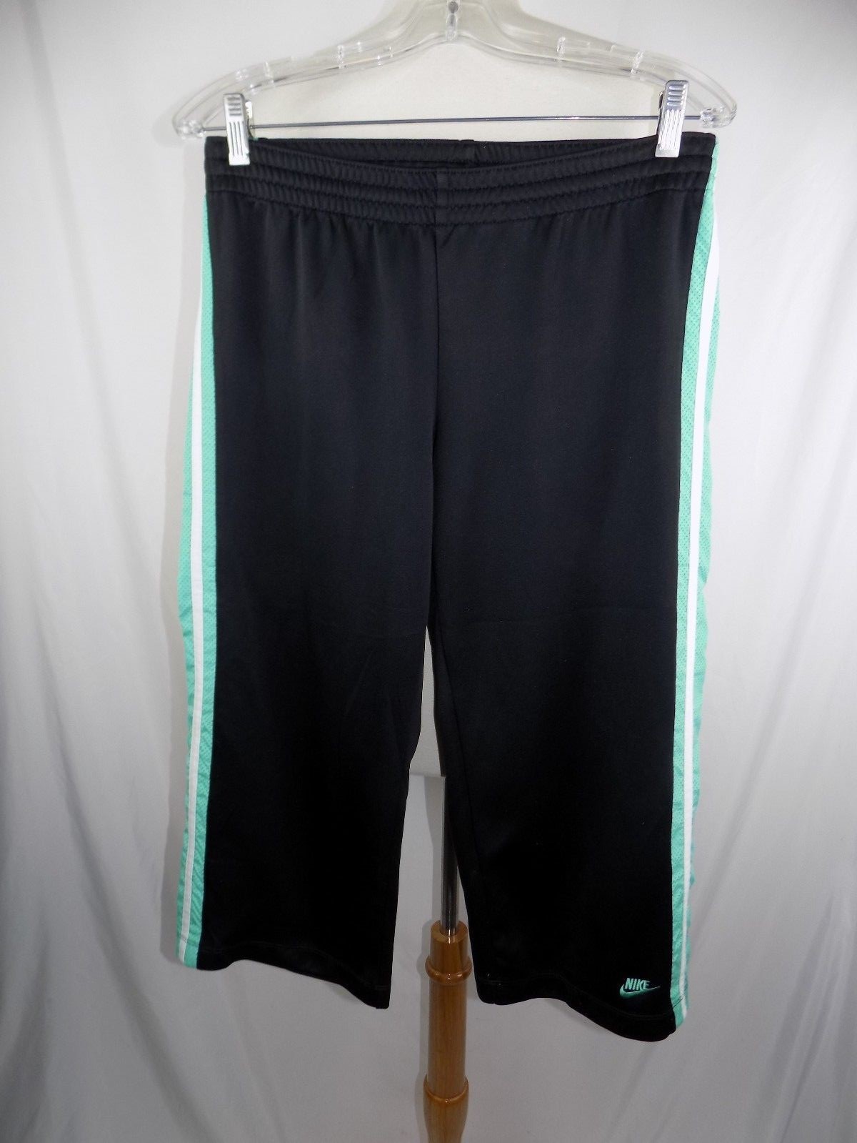 nike track pants stripe