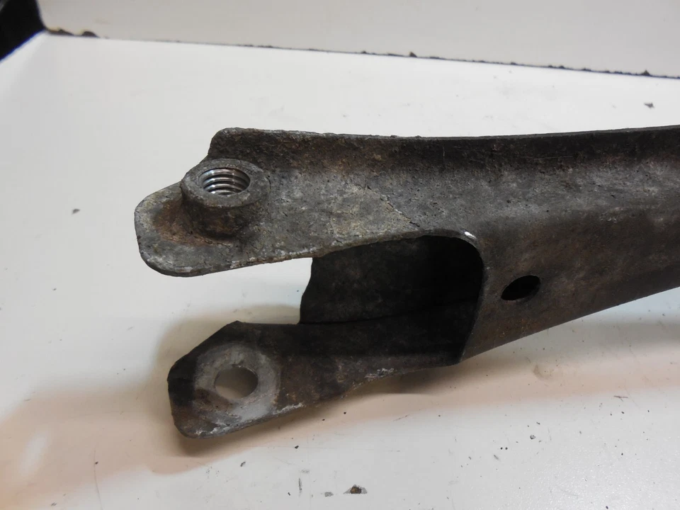 01-09 Brazo de control de suspensión inferior trasero izquierdo no turbo Volvo S60 2,4 L Foto 3 de 4