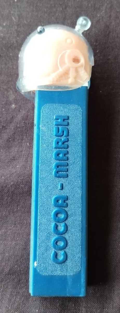 1963 PEZ Dispenser No Feet Cocoa Marsh Spaceman Astronaut Made in