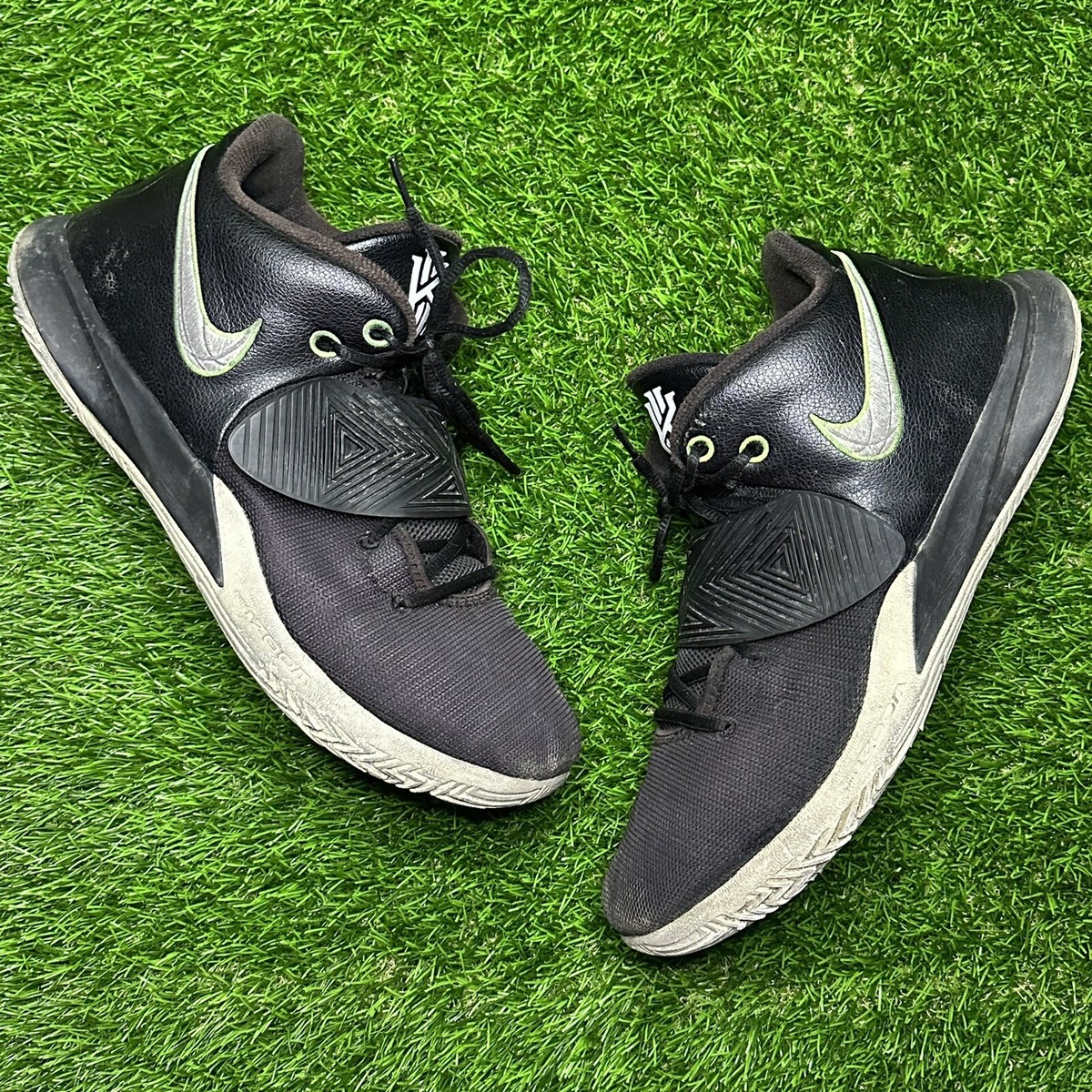 Size 14 - Nike Kyrie Flytrap 3 Black Volt White Grey Silver Rare