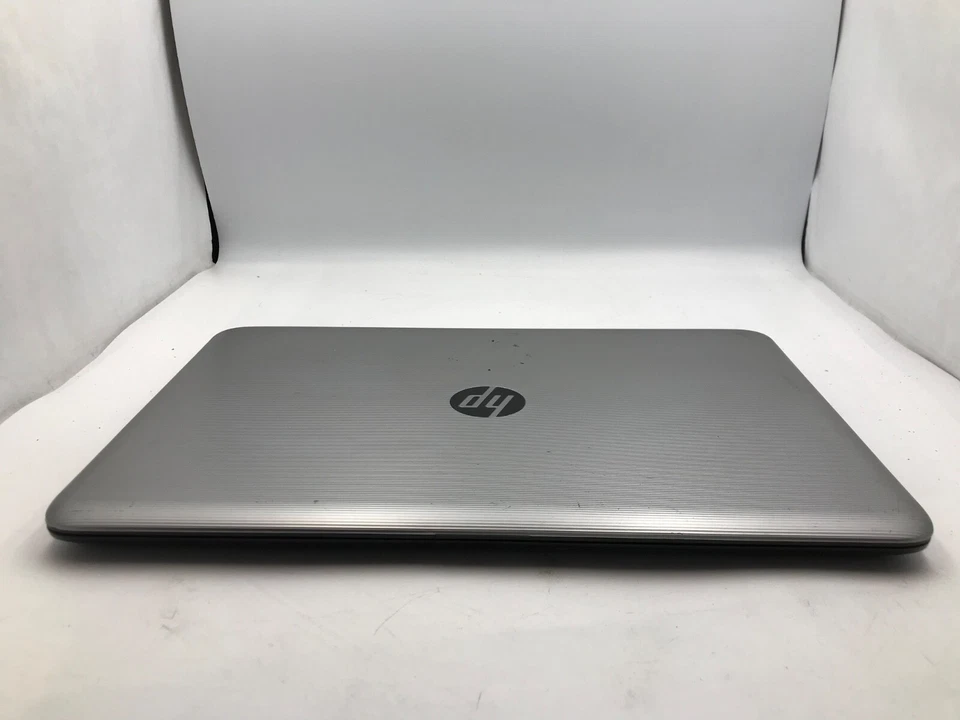 HP 15-BA018DS 15" Touch AMD Quad-Core A6-7310 Radeon R4 6 Gb RAM- MZ - Image 2 of 4
