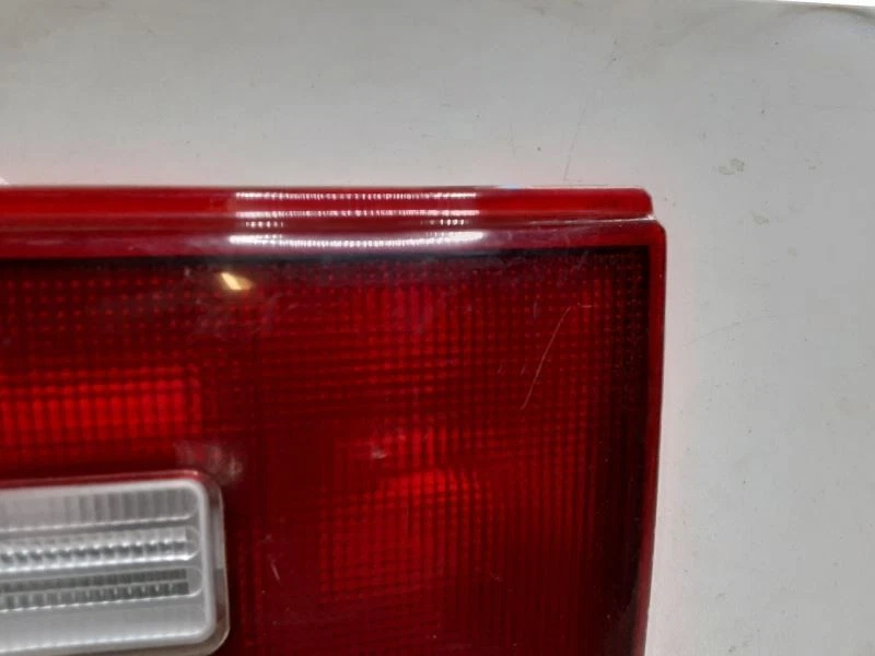 Luz trasera izquierda interior del conductor para 92 SCOUPE 9889491 Foto 4 de 4