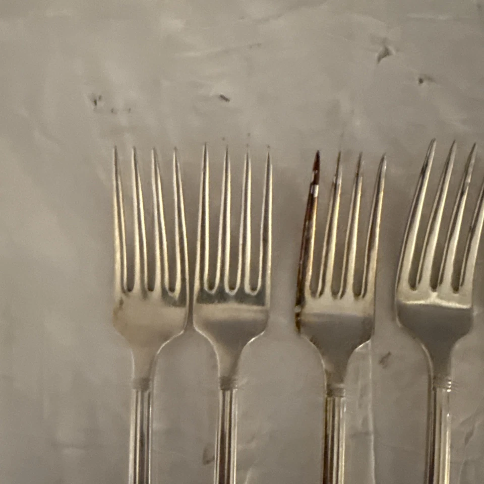 Oneida Coronation Juego de 7 Horquillas de Rejilla Comunidad Plateado Cubiertos Lote Foto 2 de 4