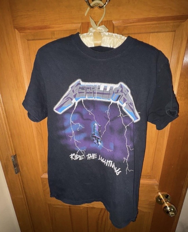 Authentic Metallica ride the lightning merch men’s size small