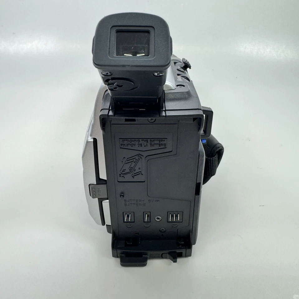 JVC GR-SXM38U Compact VHS Camcorder Error E03 Safeguard Mode For Parts - Image 3 of 4