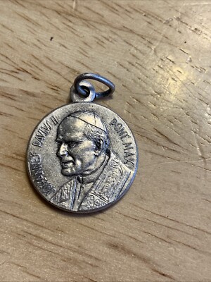 Saint John Paul II - Pray for Us - Die-Cast Italian Silver Tone Medal (3)