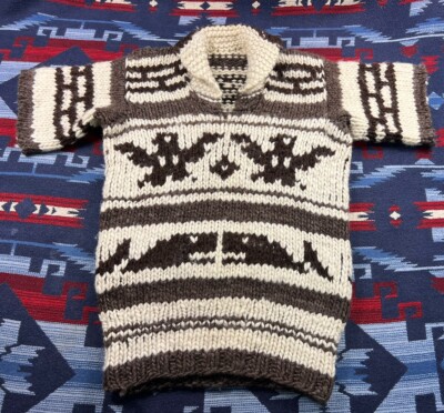 Vtg Women s Hand Knit Cowichan Cardigan Sweater Wool Eagle Whale Short Sleeve M