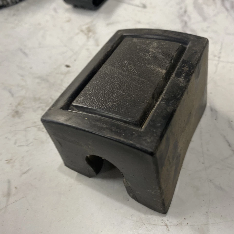 1983 - 1986 SKIDOO SKANDIC 377 винтажный снегоход руль подбородок подушечка отделки изделие - Изображение 3 из 4