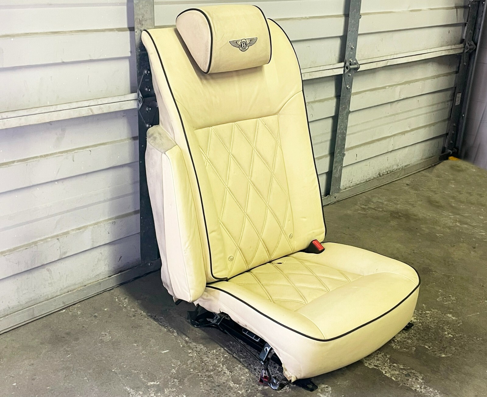 06-13 Bentley Continental Flying Spur Rear Left Captains Seat Chair MAGNOLIA 09