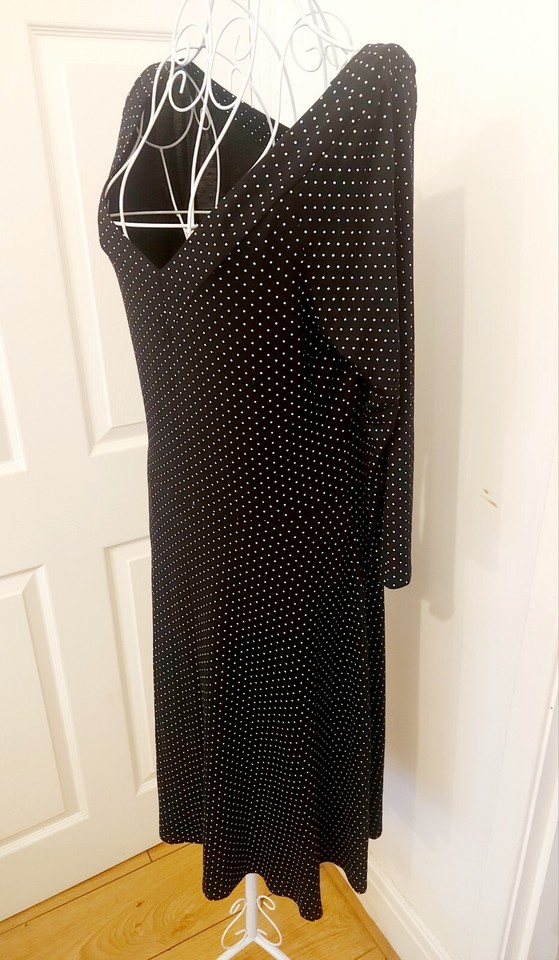 Ladies Superb quality Size 14 TU dress Navy Blue Polka Dot hardly worn