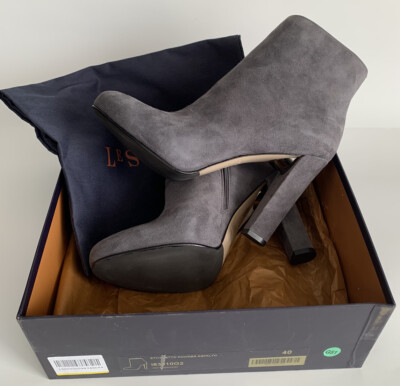 NWB Le Silla Suede Bootees (booties) size 40 Gray Made In Italy Original 600$