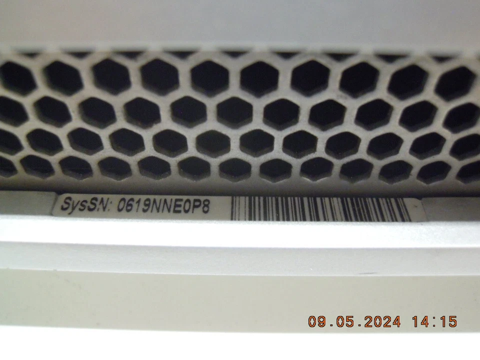 Sun Microsystems Sun Fire T1000 Server w/ 32GB RAM + 1.2TB Hard Drive - Image 3 of 4