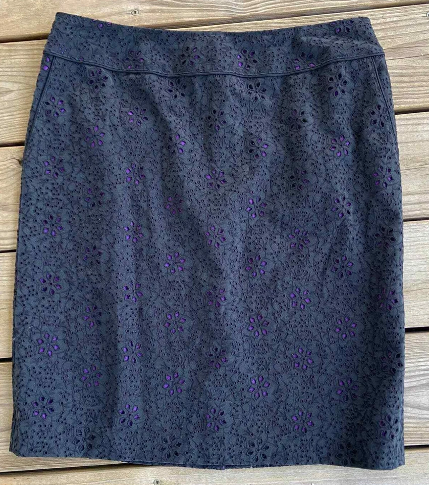 Saia J McLaughlin preta floral ilhós forro roxo mistura de lã de seda tamanho 10