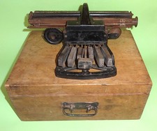 BRAILLE TYPEWRITER GERMAN FEDERATION of the BLIND B.HERDE F.WENDT BERLIN 1900's thumbnail