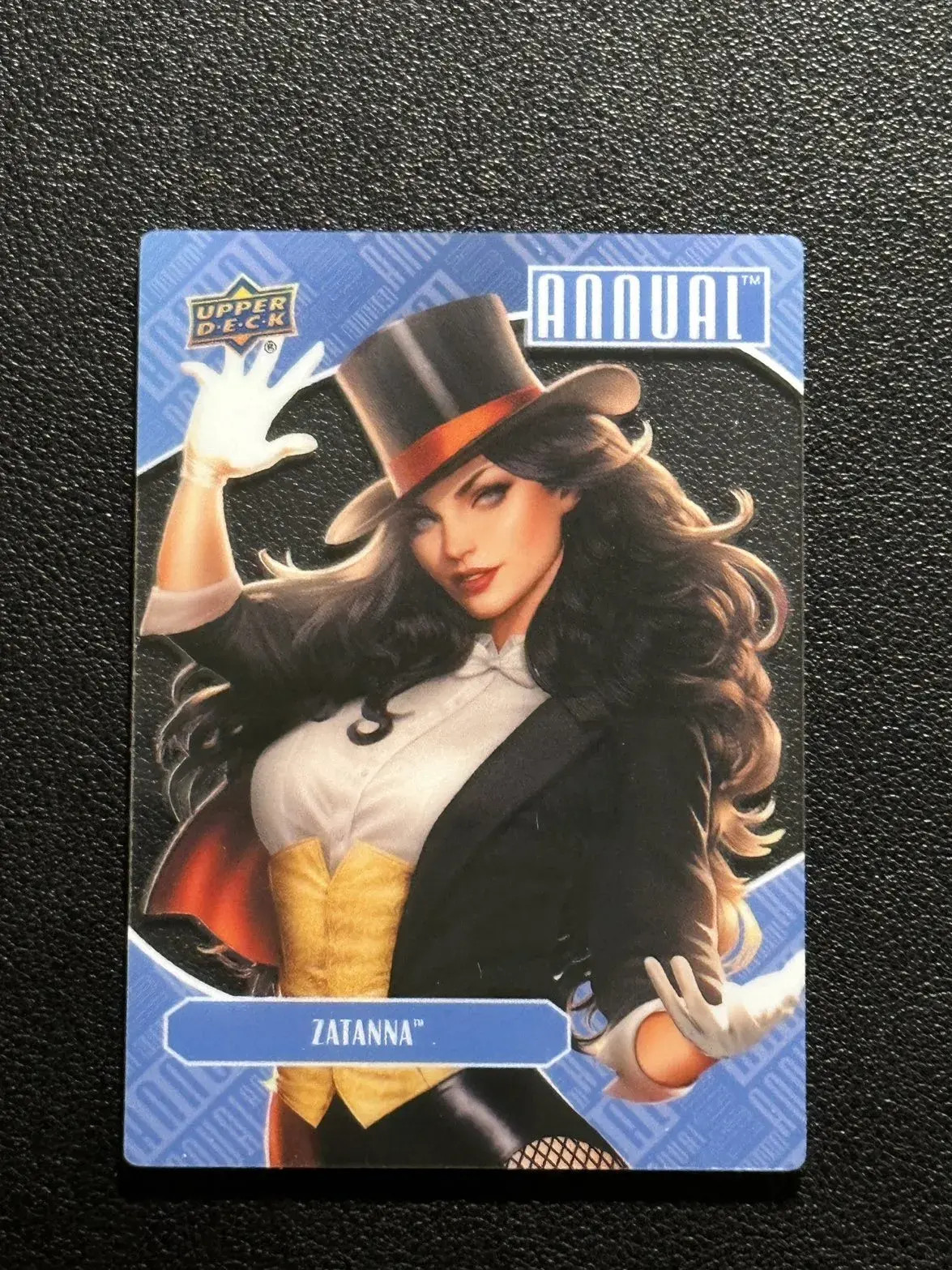 2023-24 Upper Deck DC Annual Crystal Clear 1 of 10 Zatanna #82 YW61