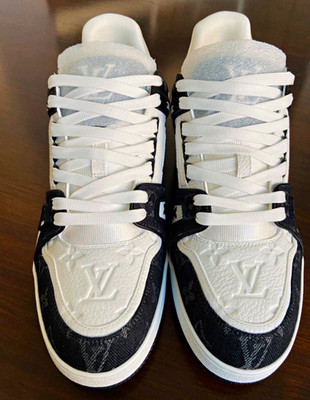 Louis Vuitton Men's Black/White Monogram Logo Low Top Lace-Up Canvas US Size 10