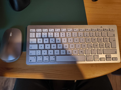 Omoton Wireless Keyboard Und Maus Für Imac oder andere System Auch.