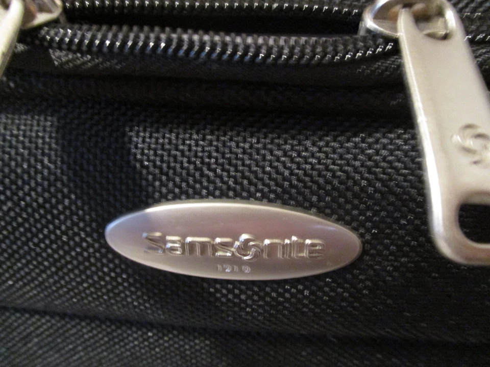 Samsonite Bolsa de Lona / Carry on Poliuretano Vinilo Negro en Excelente Estado Foto 2 de 4